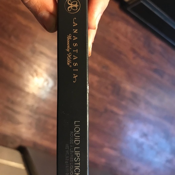 Anastasia Beverly Hills Matte Liquid Lipstick - Picture 2 of 6